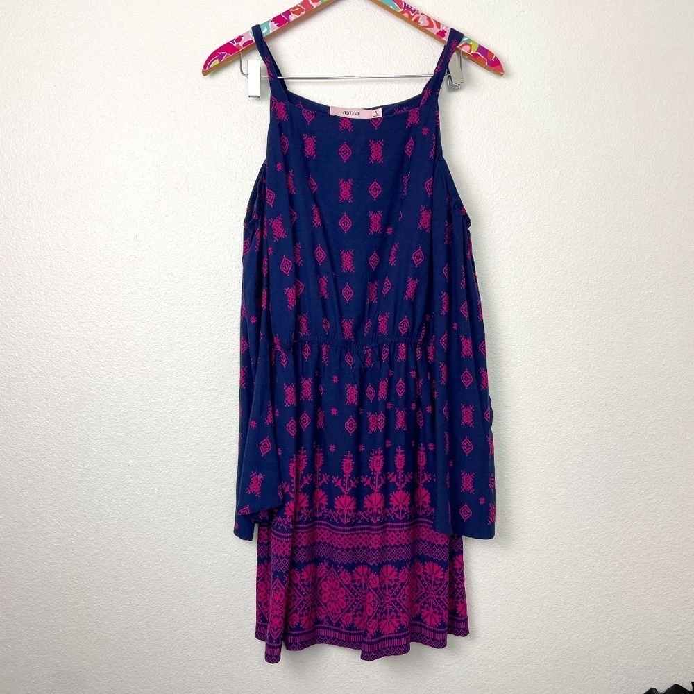 JustFab cold shoulder dress size S // 2476